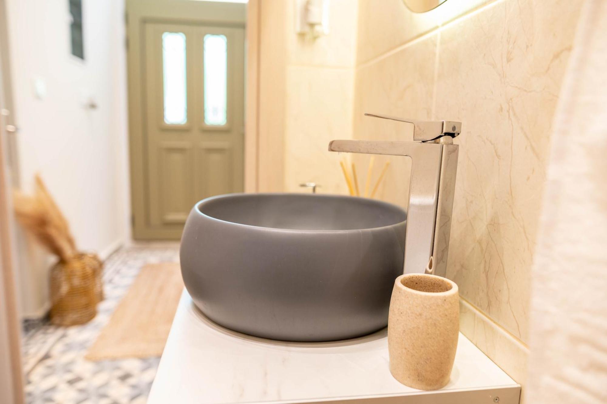 Kosnian City Suites Ngoại thất bức ảnh